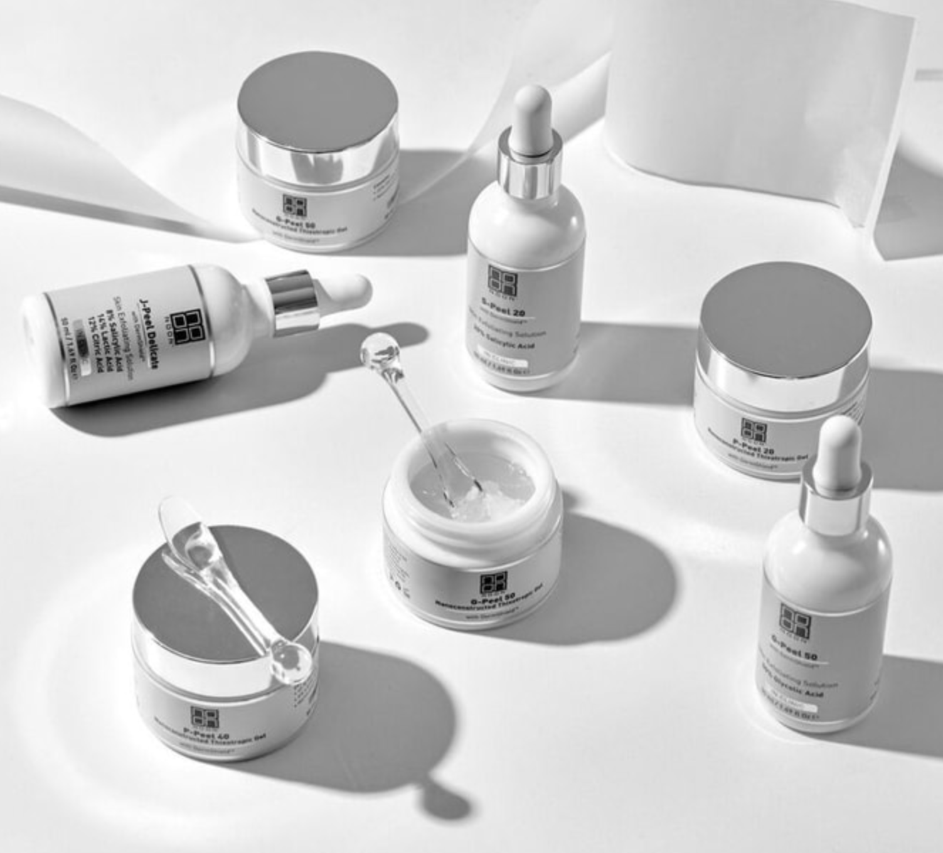 Přípravky NOON Peeling, NOON C Cleanser Foam, NOON Pro-Peel Conditioner, NOON Peel Neutralizer a NOON ThermoGel Přípravky NOON Peeling, NOON C Cleanser Foam, NOON Pro-Peel Conditioner, NOON Peel Neutralizer a NOON ThermoGel